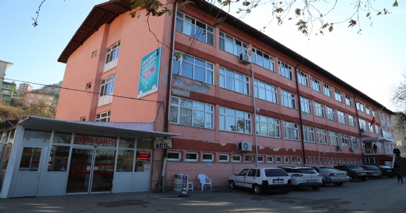 GENEL CERRAH VE RADYOLOG KADROSU AILDI