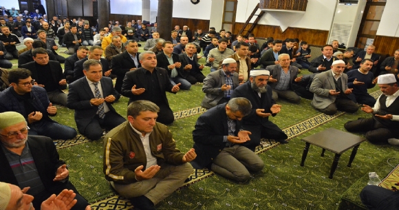 KAYMAKAM ATASOY, BABASI N MEVLT OKUTTU