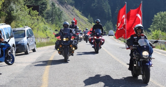 8. �ST�KLAL S�R��� 25-27 EYL�L'DE �NEBOLU'DAN ANITKAB�R'E UZANACAK