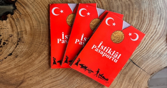 �NEBOLU'DAN KASTAMONU'YA '�ST�KLAL PASAPORTLU' Y�R�Y��
